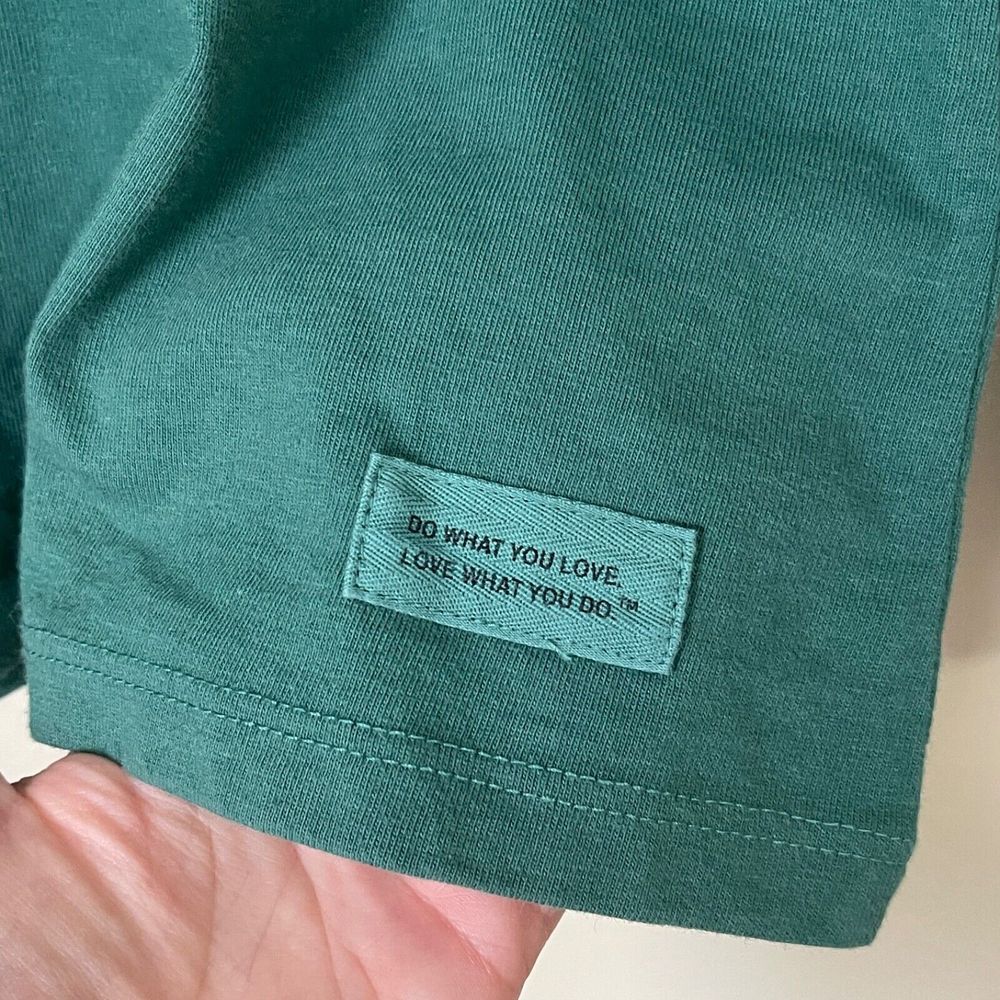 LIFE IS GOOD Womens Classic Fit Tee T-Shirt Medium Half Full Long‎ Sleeve Green - Picture 4 of 10